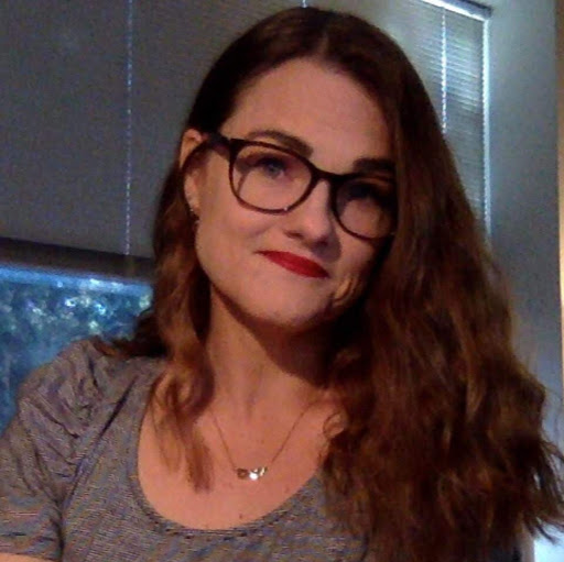 Jennifer Reichert Photo 24