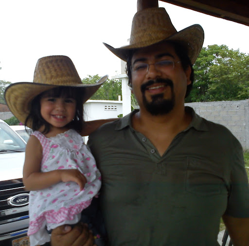 Eduardo Villegas Photo 11