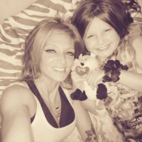 Amy Tracy Photo 20