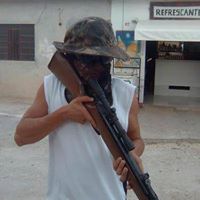 Julian Gamboa Photo 27