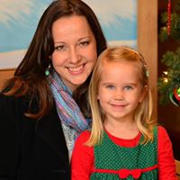 Julia Sutter Photo 11