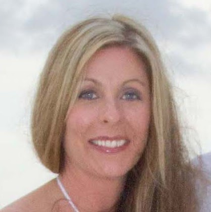 Suzanne Morris Photo 12