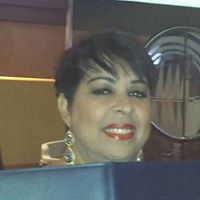 Jewell Thompson Photo 19