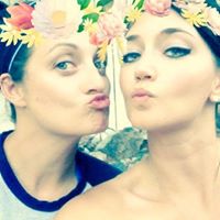 April Phillips Photo 24