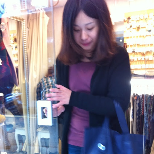 Ann Yang Photo 23