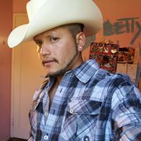 Manuel Arias Photo 31