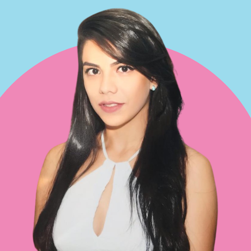 Adriana Castro Photo 16
