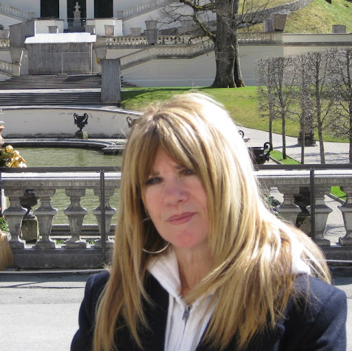 Christine Newell Photo 38