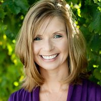 Jennifer Calvert Photo 12
