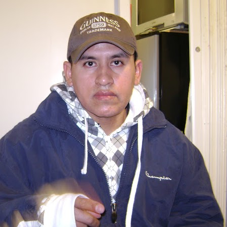 Marco Valdivia Photo 23