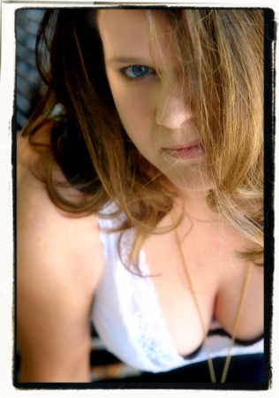 Andrea Barnes Photo 3