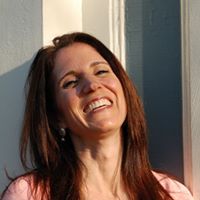 Julie Cohen Photo 14
