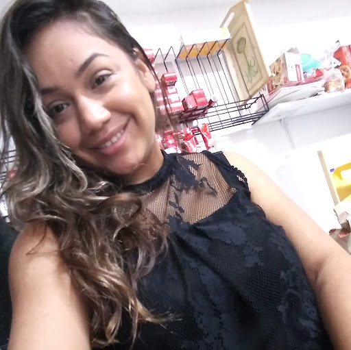 Ann Gonzalez Photo 33