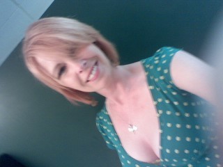 Cindy Adams Photo 9
