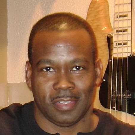 Kevin Thomas Photo 50