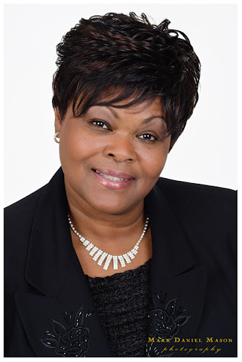 Cynthia Anderson Photo 7
