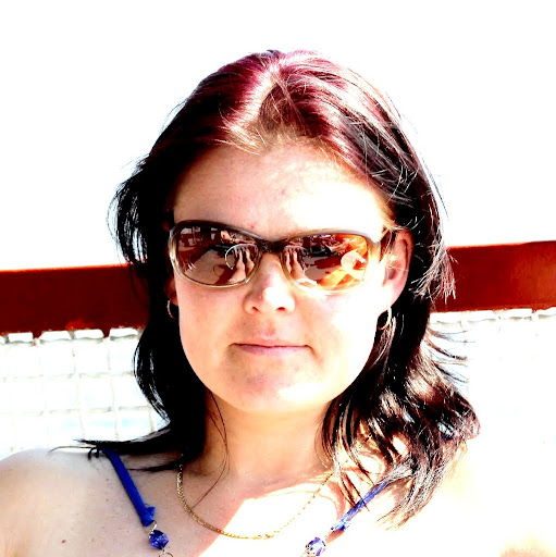 Michelle Hull Photo 13