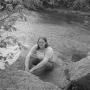 Elizabeth Helms Photo 11