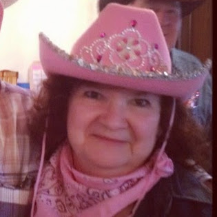 Sandra Dickens Photo 8