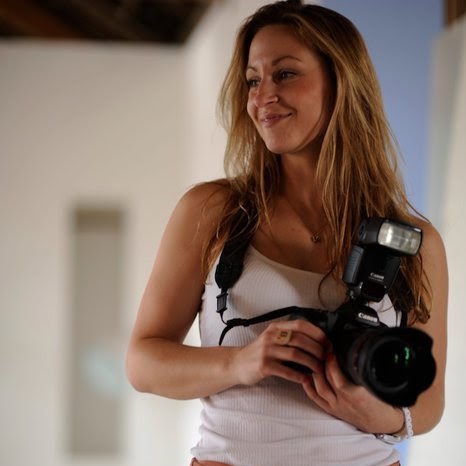Rebecca Hull Photo 17