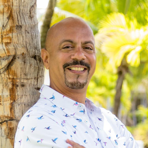 Ramon Figueroa Photo 19