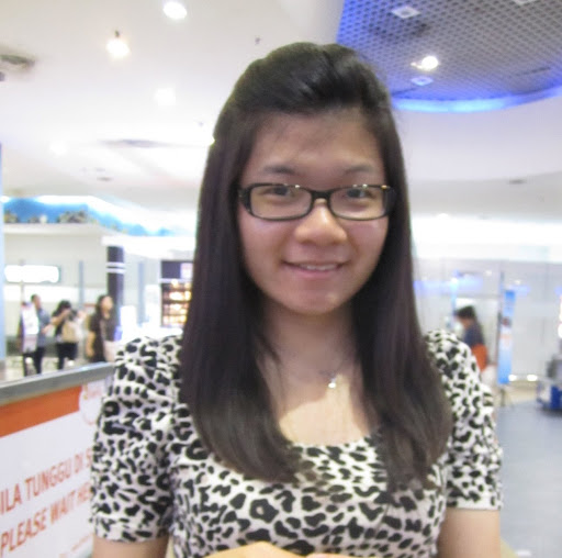 Vanessa Lee Photo 40
