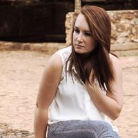 Claudia Hodges Photo 7