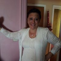 Michele Andrews Photo 17
