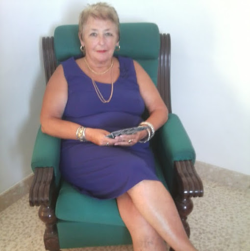 Geraldine Morgan Photo 34