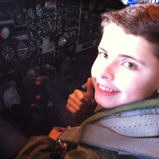 Dylan Hall Photo 15