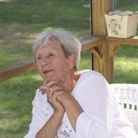 Michelle Hayes Photo 33