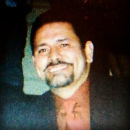 Julio Cruz Photo 44