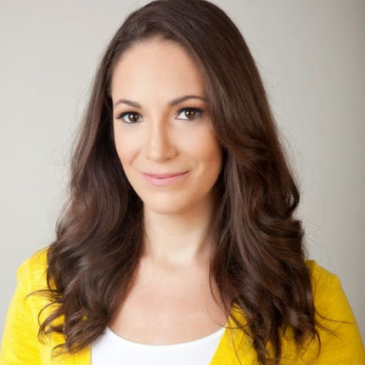 Stephanie Abrams Photo 32