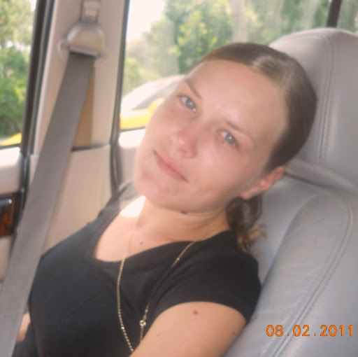Stephanie Harper Photo 16