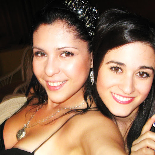 Maria Arana Photo 32