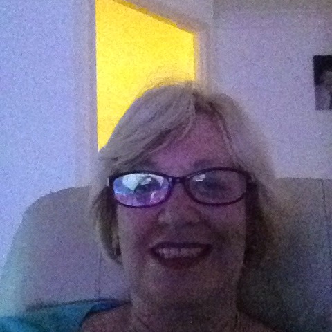 Elizabeth Forrest Photo 32