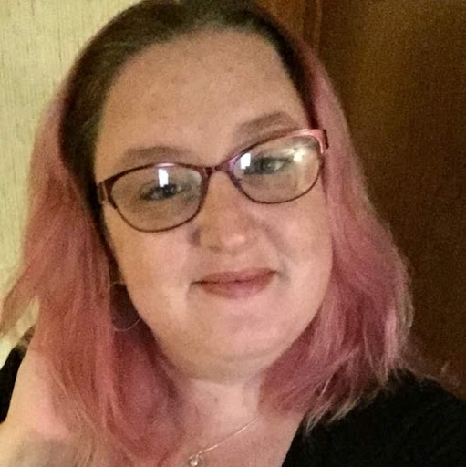 Elizabeth Locklear Photo 34