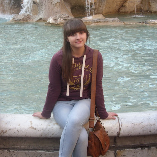 Stephanie Evans Photo 34