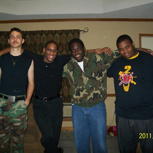 Eric Singleton Photo 48