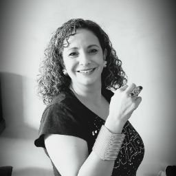 Connie Moreno Photo 28