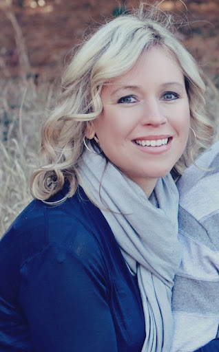 Jaime Webster Photo 12