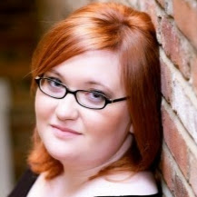 Amy Jones Photo 49
