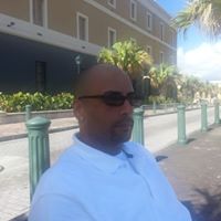 Angelo Aviles Photo 13