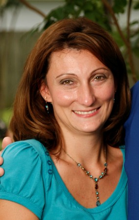 Angela Curl Photo 1