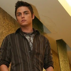 Steven Riddle Photo 34