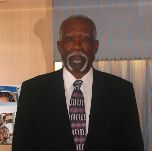 Edward Moses Photo 41
