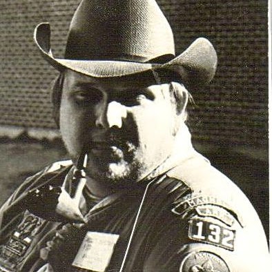 Allen Burton Photo 35