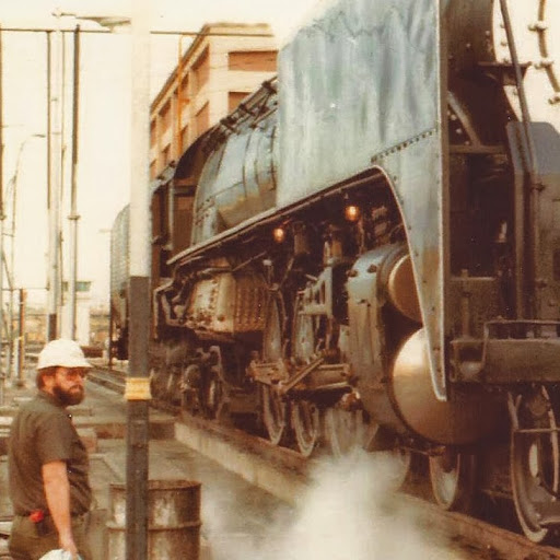 Larry Rowe Photo 37