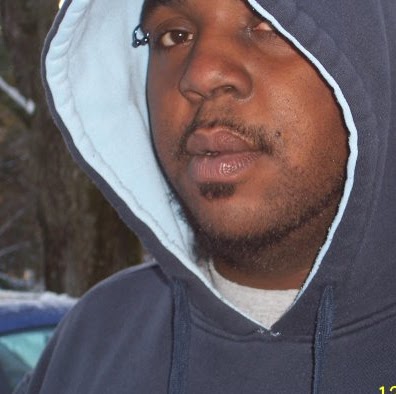 Darnell Roberts Photo 20