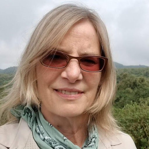 Suzanne Frank Photo 36